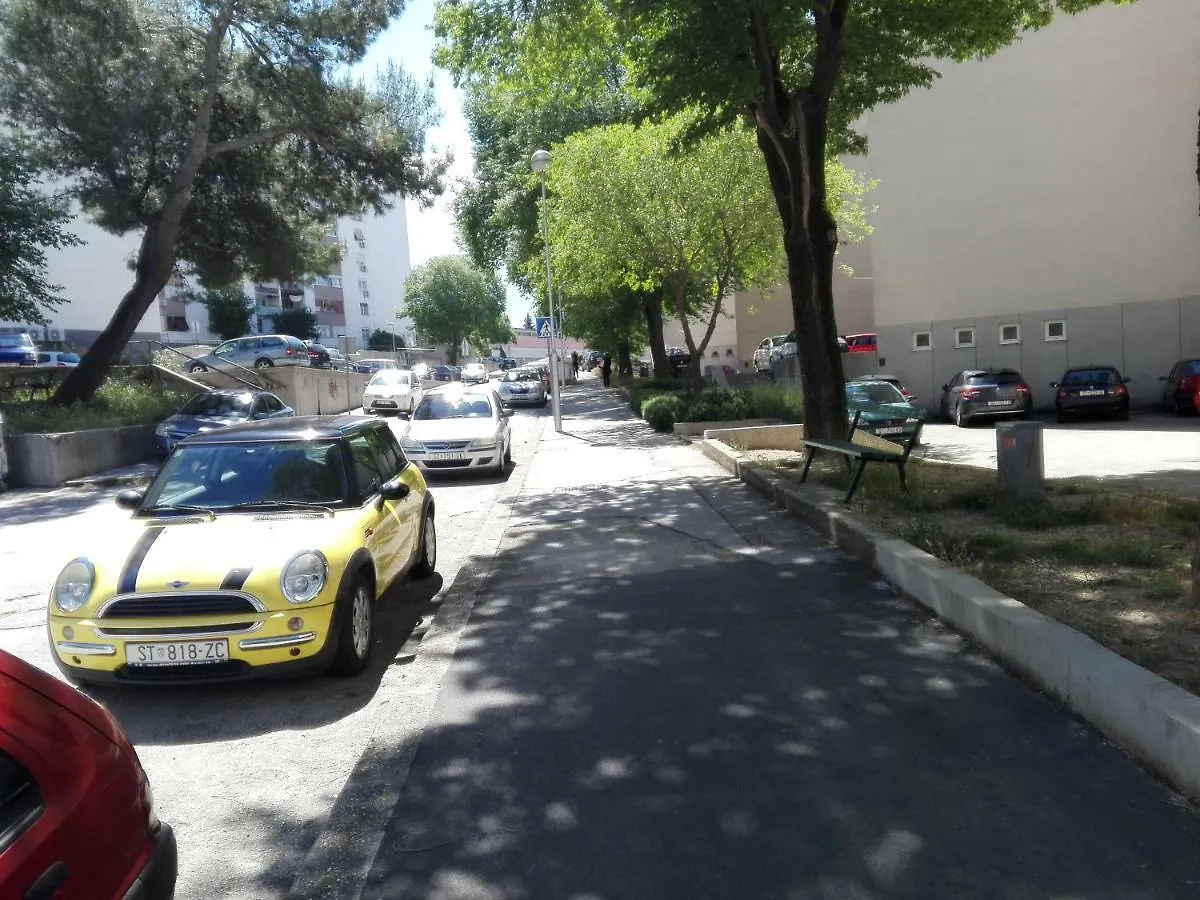Sareni Apartment Split